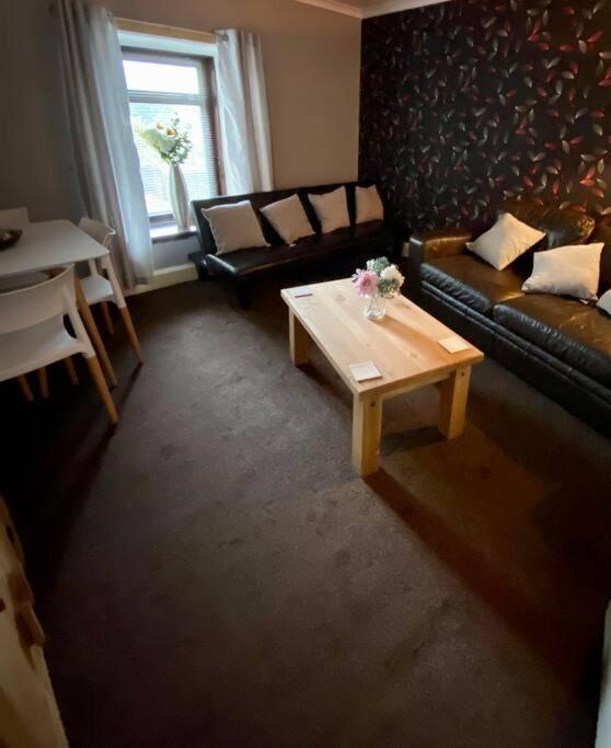 Digs Dre-Tremadog Apartment Bagian luar foto